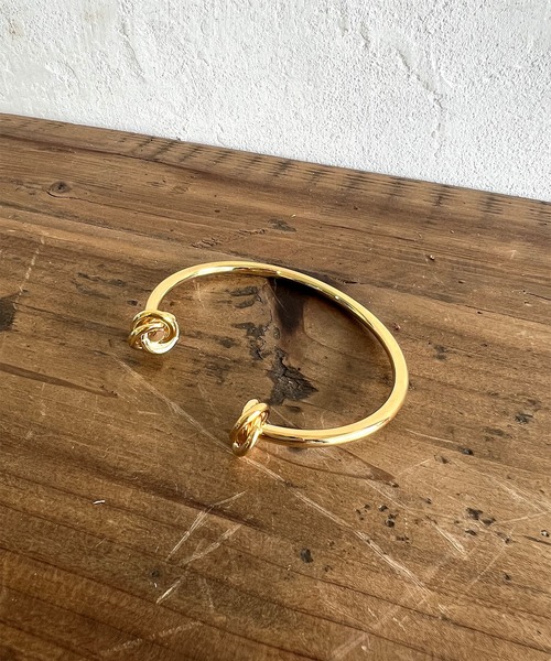 LIAN（リアン）の「ノットデザインバングル（バングル/リストバンド・レディース・シルバー/ゴールド・FREE）」の11枚目の写真