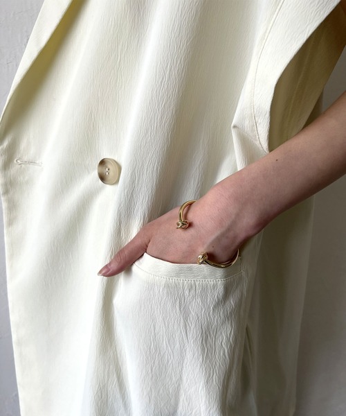 LIAN（リアン）の「ノットデザインバングル（バングル/リストバンド・レディース・シルバー/ゴールド・FREE）」の10枚目の写真