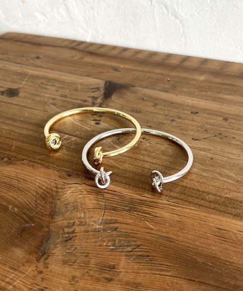 LIAN（リアン）の「ノットデザインバングル（バングル/リストバンド・レディース・シルバー/ゴールド・FREE）」の13枚目の写真