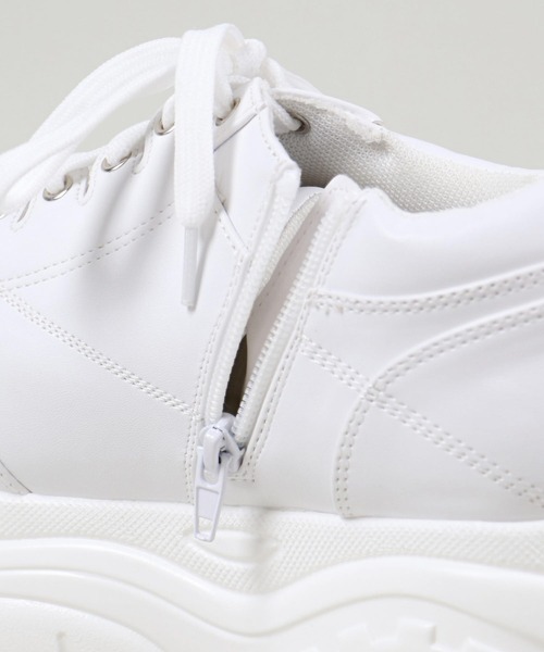 SPINNS（スピンズ）の「サイドジップ厚底スニーカー（スニーカー・レディース・ホワイト/ブラック・L/LL/M）」の7枚目の写真