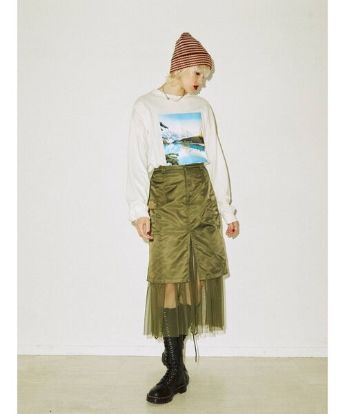 jouetie(ジュエティ)の「ネイチャーフォト ロンT(Tシャツ/カットソー・レディース・オフホワイト/ブラック/パープル・MEDIUM)」の17枚目の写真