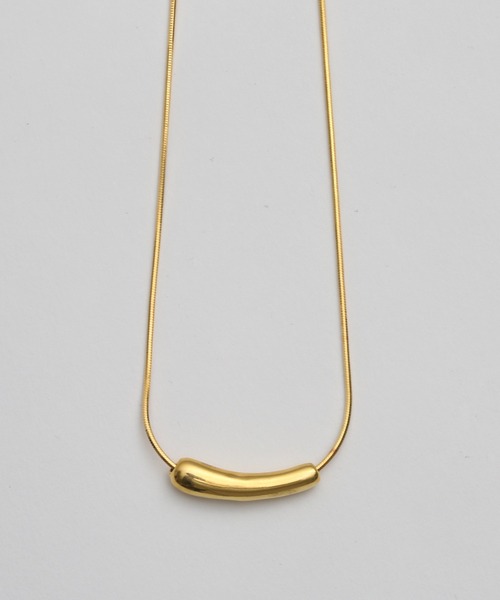Geel(ギール)の「Geel/チューブスネークネックレス(ネックレス・レディース・シルバー/ゴールド・FREE)」の4枚目の写真