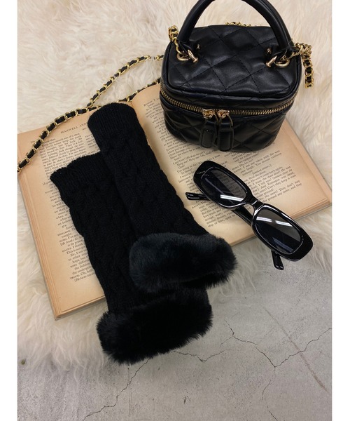 WC（ダブル シー）の「フェイクファーニットショートアームカバー（アームカバー・レディース・ホワイト/ブラック・FREE）」の11枚目の写真