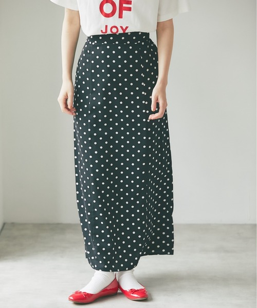 and R（アンドアール）の「ドットプリントスカート（スカート・レディース・ベージュ/グリーン/ブラック・FREE）」の2枚目の写真