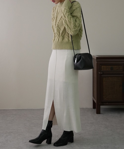 IAMUSE(アイアミューズ)の「【コロンとしたフォルムがかわいい♪】本革コンパクトショルダーバッグ S0754【IAMUSE】(ショルダーバッグ・レディース・グリーン/グレイッシュベージュ/アイボリー/ブラック/ベージュ/グリーン系その他/ライラック・FREE)」の15枚目の写真