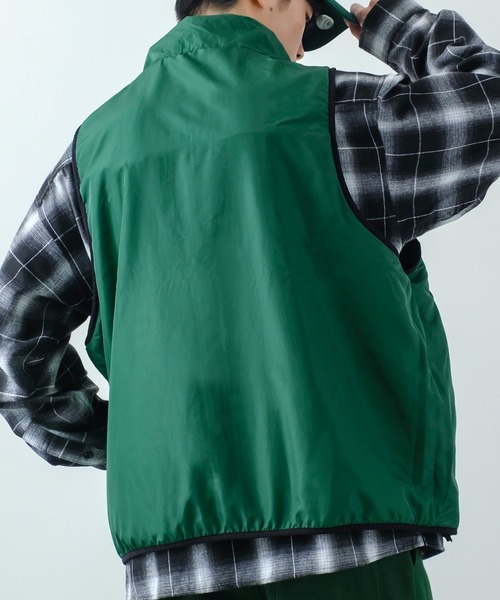 improves（インプローブス）の「マイクロフリース リバーシブル ベスト（ベスト・メンズ・グリーン/ブラック/モカ/オートミール・MEDIUM/LARGE/X-LARGE）」の9枚目の写真