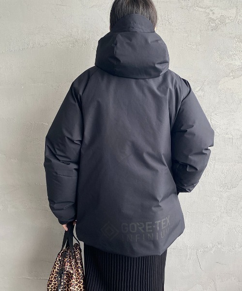+phenix（プラスフェニックス）の「[＋phenix/プラスフェニックス] 別注 GORE-TEX ダウンジャケット（ダウンジャケット/コート・レディース・ブラック/ベージュ・M/L/XL）」の12枚目の写真