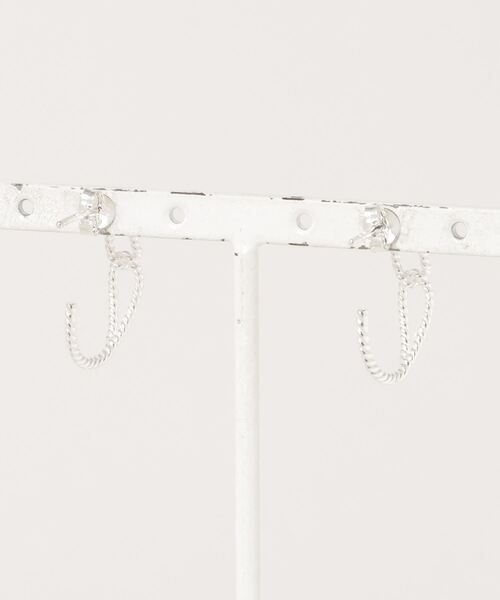 TONE SELECT GOODS(トーンセレクトグッズ)の「【925 SILVER ACC】ツイストロープサークルピアスSV925(OG)(ピアス(両耳用)・レディース・シルバー・FREE)」の2枚目の写真