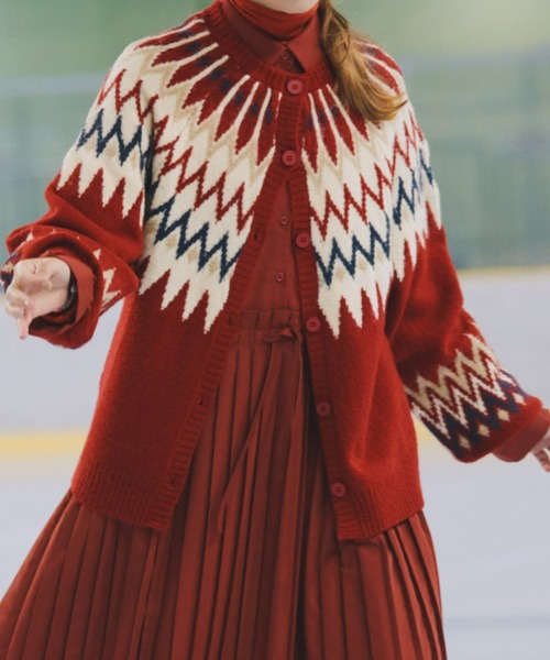 EDIT Gris（エディットグリ）の「求心柄ニットカーディガン（ニット/セーター・レディース・ブラック/レッド/アイボリー・FREE）」の3枚目の写真