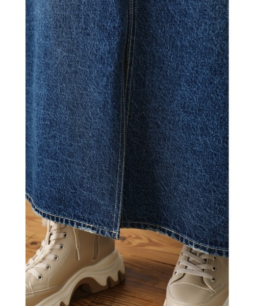 RODEO CROWNS WIDE BOWL（ロデオクラウンズワイドボウル）の「フロントスリットデニムスカート（デニムスカート・レディース・ブルー・X-SMALL/MEDIUM/SMALL）」の10枚目の写真