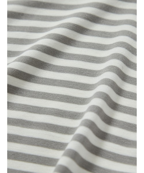 un dix cors（アンディコール）の「機能に優れた　あったかボーダータートルネック（Tシャツ/カットソー・レディース・グレー/アイボリー・FREE）」の22枚目の写真