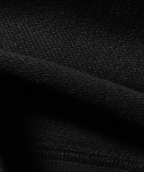 PUMA(プーマ)の「PUMA×AMI/プーマ×アミ HALF‐ZIP ハーフジップ スウェット(スウェット・メンズ・パープル/グリーン/ブラック・S/M/XL/L)」の14枚目の写真