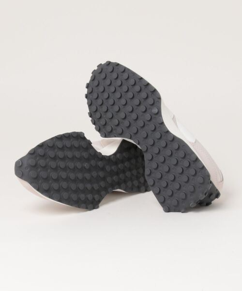 NEW BALANCE(ニューバランス)の「【LADIES】New Balance/U327 2122550(スニーカー・レディース・ベージュ/グレー/ブラック・SMALL/MEDIUM)」の5枚目の写真