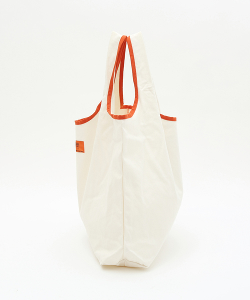 UNIVERSAL OVERALL(ユニバーサルオーバーオール)の「【UNIVERSAL OVERALL / ユニバーサル オーバーオール】パッカブル リバーシブル エコ BAG(トートバッグ・メンズ・オフホワイト/ホワイト/ブラウン/ブラック/エンジ/グリーン/ホワイト系その他/マスタード・フリー)」の9枚目の写真