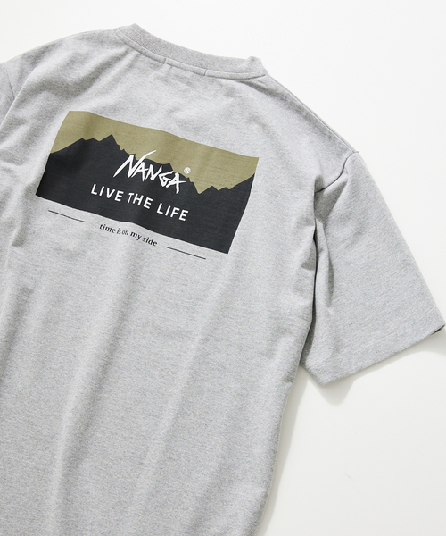 NANGA(ナンガ)の「【NANGA × relume】別注 "LIVE THE LIFE" Tシャツ(Tシャツ/カットソー・メンズ・ブラック/グレー/ホワイト×ホワイト・SMALL/MEDIUM/LARGE)」の6枚目の写真