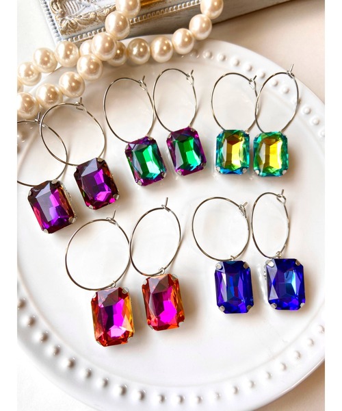 tone（トーン）の「【MUURABBTI】スクエアビジューのファシネーションピアス(MA)（ピアス（両耳用）・レディース・ブルー/パープル/グリーン/ライトグリーン/ピンク・FREE）」の16枚目の写真