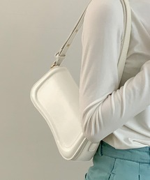 Dewlily（デューリリー）の「フラップショルダーバッグ（ショルダーバッグ）」