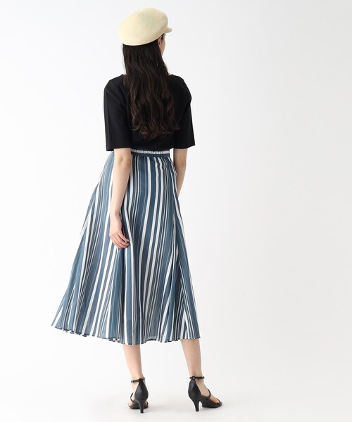 OPAQUE.CLIP（オペークドットクリップ）の「◆ストレッチ リブカットソー【洗濯機洗い可】（Tシャツ/カットソー・レディース・ブルーグレー/ボルドー/オフホワイト/ブラック・40/42/36/38）」の8枚目の写真