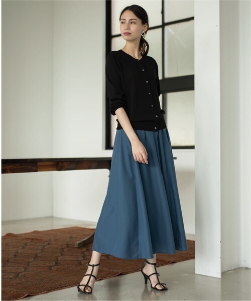 FOXEY フォクシー　ギャザー　フレア　ロング　スカート　ロゴ　ネイビー 未使用級フォクシー FOXEY NEW YORK COLLECTION ニットスカート