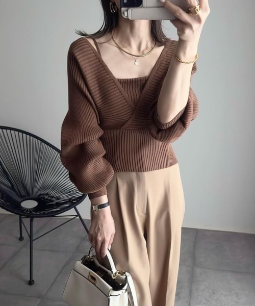 新品タグ付　LOHEN ローヘン　レイヤードスリーブニット　白 Ada.（エイダ）の「レイヤードボリュームスリーブニット（ニット