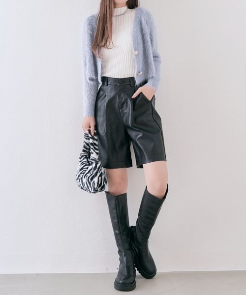 kirakiraShop（キラキラショップ）の「ふわふわシャギークロップドニットカーディガン（カーディガン/ボレロ・レディース・ライトブルー/ブラック/オフホワイト・FREE）」の16枚目の写真