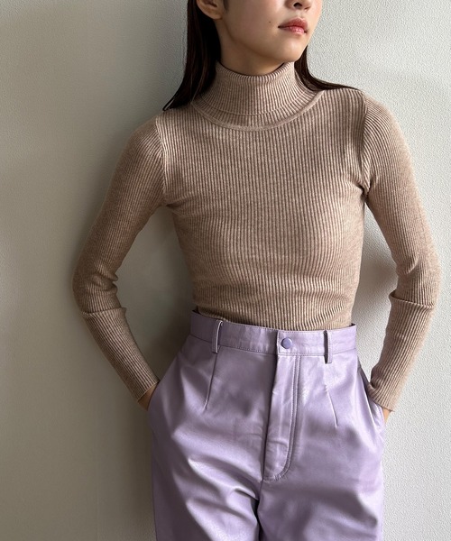 Kotoe(コトエ)の「【10色展開】 テレコリブ タートルネックレディース ニット(長袖)(ニット/セーター・レディース・イエロー/ブラウン/ブラック/アイボリー/グリーン/レッド/ネイビー/グレー/ベージュ/ホワイト・FREE)」の15枚目の写真