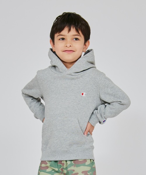 Champion(チャンピオン)の「【Champion/チャンピオン】キッズ ベーシック フーデッドスウェットシャツ(パーカー・キッズ・ダークグリーン/グレー/バーガンディー/ネイビー/オートミール/ブラック/ブルー/オレンジ系その他/ダークパープル・130/160/100/110/120/150/140)」の1枚目の写真