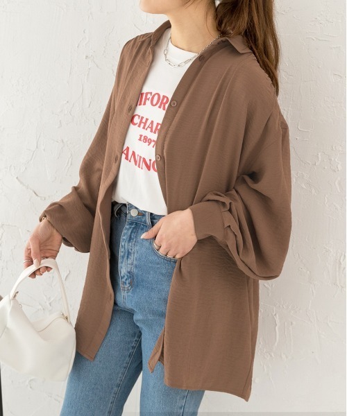 ad thie(アドティエ)の「シャリ布帛 ビッグシャツ(シャツ/ブラウス・レディース・ベージュ/アイボリー/ブラウン/ブラック/オフホワイト・MEDIUM/LARGE)」の16枚目の写真