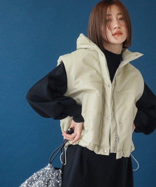 ReMIT（レミット）の「フェイクレザーダウンベスト（ダウンベスト