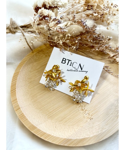 tone（トーン）の「【BTiC_N】小粒のフラワーピアス(MA)（ピアス（両耳用）・レディース・ゴールド系その他・FREE）」の3枚目の写真