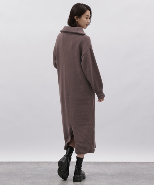 LAKOLE（ラコレ）の「ハーフジップニットワンピース / 982203（ワンピース・レディース・ライトベージュ/ネイビー/モカ・MEDIUM/SMALL）」の7枚目の写真