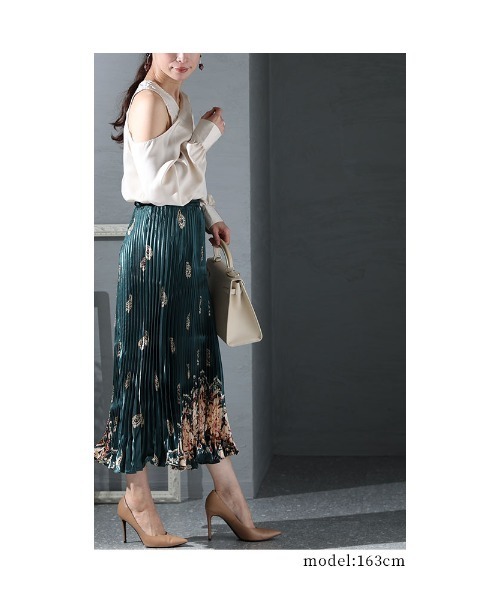 Sawa a la mode（サワアラモード）の「ニュアンスデザインブラウス（シャツ/ブラウス・レディース・ベージュ・FREE）」の13枚目の写真