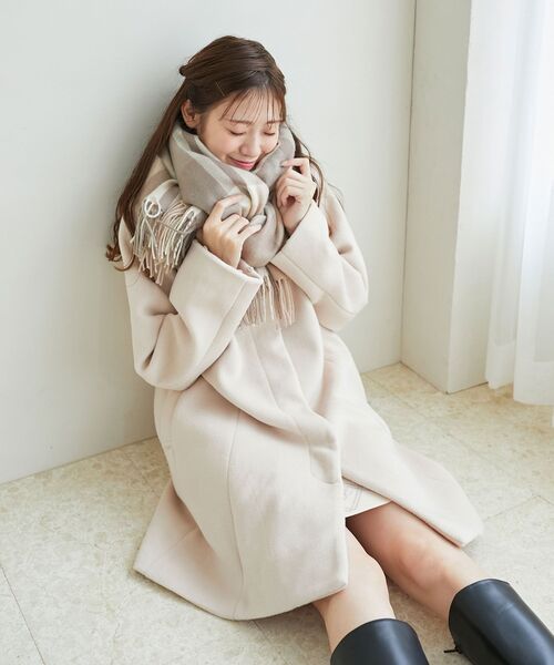 MAJESTIC LEGON（マジェスティックレゴン）の「アソートチェックマフラー（マフラー・レディース・ブラウン系その他2/ブラック系その他/ベージュ系その他2・FREE）」の4枚目の写真