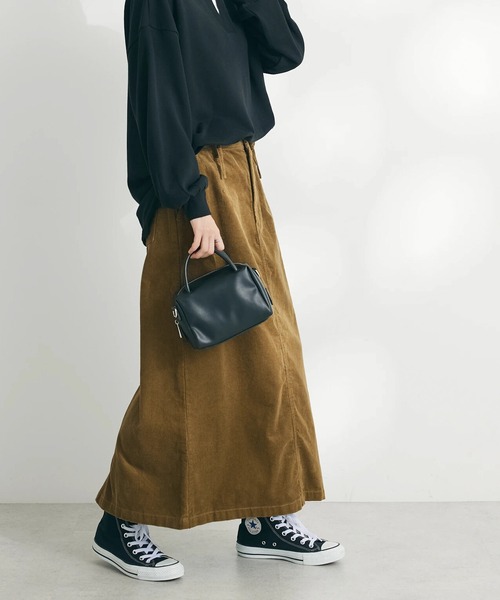 CRAFT STANDARD BOUTIQUE(クラフトスタンダードブティック)の「コーデュロイ2WAYサロペットスカート(スカート・レディース・ネイビー/キャメル・L/M)」の2枚目の写真