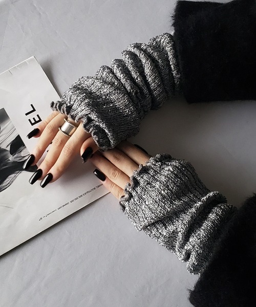 me+em select(ミームセレクト)の「※※【 レッグウォーマーにもなる2way 】スパングルアームウォーマー / spangle arm warmer(アームカバー・レディース・ホワイト/ブラック/グレー・FREE)」の19枚目の写真