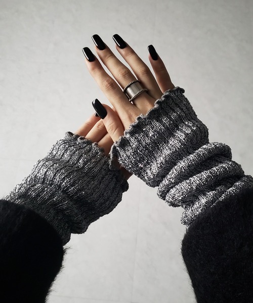 me+em select(ミームセレクト)の「※※【 レッグウォーマーにもなる2way 】スパングルアームウォーマー / spangle arm warmer(アームカバー・レディース・ホワイト/ブラック/グレー・FREE)」の22枚目の写真