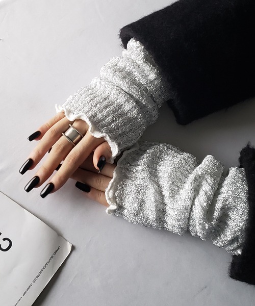me+em select(ミームセレクト)の「※※【 レッグウォーマーにもなる2way 】スパングルアームウォーマー / spangle arm warmer(アームカバー・レディース・ホワイト/ブラック/グレー・FREE)」の12枚目の写真