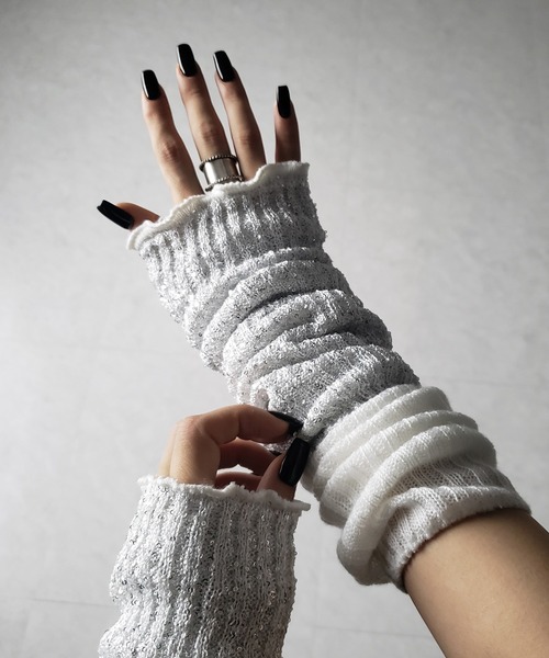 me+em select(ミームセレクト)の「※※【 レッグウォーマーにもなる2way 】スパングルアームウォーマー / spangle arm warmer(アームカバー・レディース・ホワイト/ブラック/グレー・FREE)」の13枚目の写真