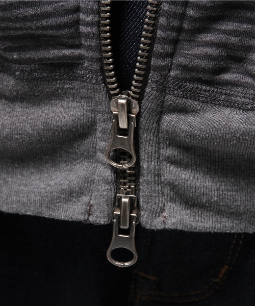 SHIPS（シップス）の「SAVE KHAKI: ポインテル ジップフードパーカー（パーカー・メンズ・チャコールグレー・MEDIUM/SMALL/LARGE）」の9枚目の写真