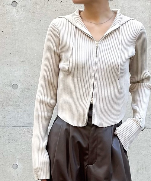 ANAP（アナップ）の「ダブルジップ リブニット フード トップス（ニット/セーター・レディース・モスグリーン/アイボリー/ブラック・FREE）」の2枚目の写真