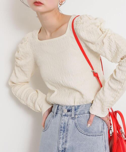 HEYUMM（ヘユム）の「パワーショルダートップ（Tシャツ/カットソー・レディース・アイボリー/チャコールグレー/オレンジ・ONE）」の2枚目の写真