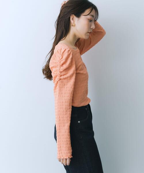 HEYUMM(ヘユム)の「パワーショルダートップ(Tシャツ/カットソー・レディース・アイボリー/チャコールグレー/オレンジ・ONE)」の18枚目の写真