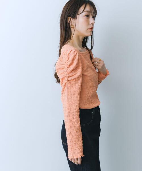HEYUMM(ヘユム)の「パワーショルダートップ(Tシャツ/カットソー・レディース・アイボリー/チャコールグレー/オレンジ・ONE)」の19枚目の写真
