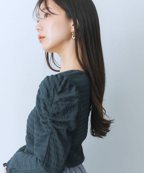 HEYUMM（ヘユム）の「パワーショルダートップ（Tシャツ/カットソー・レディース・アイボリー/チャコールグレー/オレンジ・ONE）」の16枚目の写真