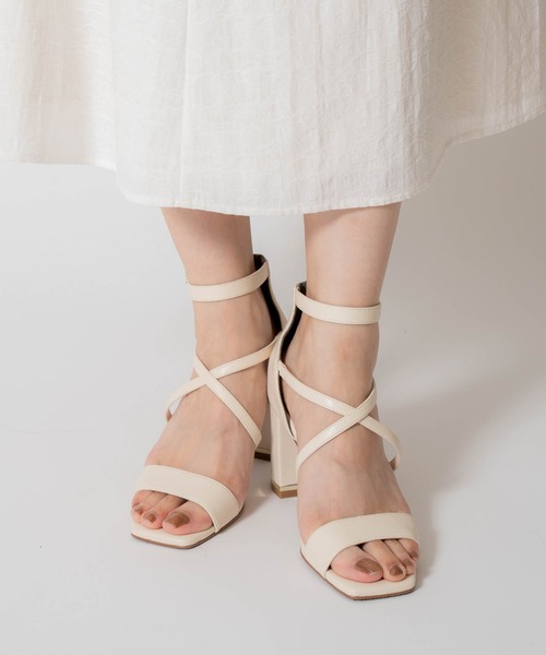 NOELA（ノエラ）の「クロスデザインサンダル（サンダル・レディース・ブラック/ベージュ/オフホワイト・S/M/L）」の4枚目の写真