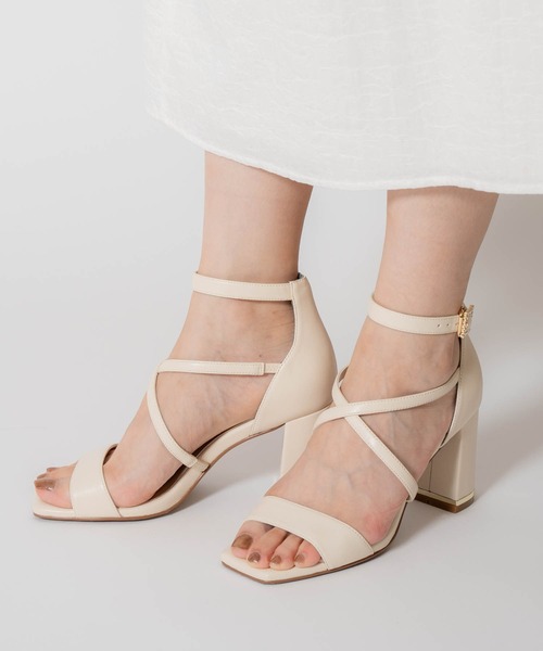 NOELA（ノエラ）の「クロスデザインサンダル（サンダル・レディース・ブラック/ベージュ/オフホワイト・S/M/L）」の5枚目の写真