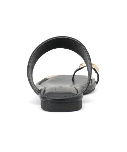 Juze（ジュゼ）の「リングメタルフラットサンダル（サンダル・レディース・ホワイト/ブラック/ベージュ系その他・S/M/L）」の6枚目の写真