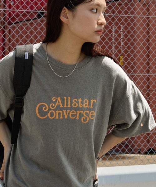 CONVERSE（コンバース）の「CONVERSE/コンバース ロゴプリント ロールアップカラー ネップスラブ半袖Tシャツ（Tシャツ/カットソー・レディース・オフホワイト/スミクロ/オレンジ・M）」の4枚目の写真