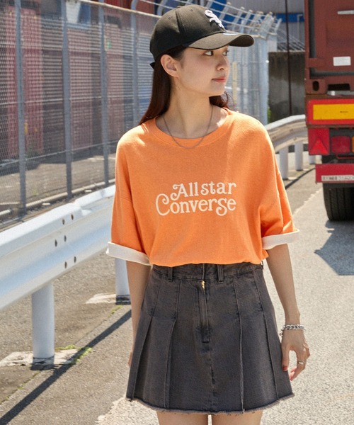 CONVERSE（コンバース）の「CONVERSE/コンバース ロゴプリント ロールアップカラー ネップスラブ半袖Tシャツ（Tシャツ/カットソー・レディース・オフホワイト/スミクロ/オレンジ・M）」の17枚目の写真