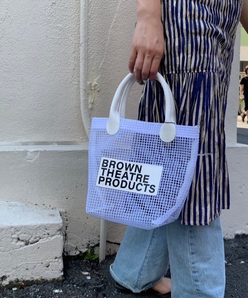 THEATRE PRODUCTS（シアタープロダクツ）の「BROWNネームメッシュトート-S-（トートバッグ・レディース・ホワイト/ブラック・FREE）」の22枚目の写真